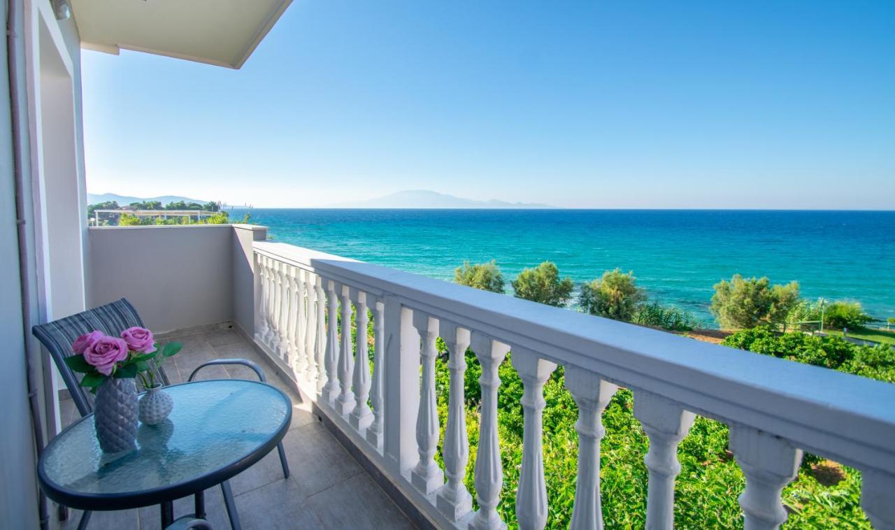 Bellezza Del Mare Apartment Amoudi Ngoại thất bức ảnh