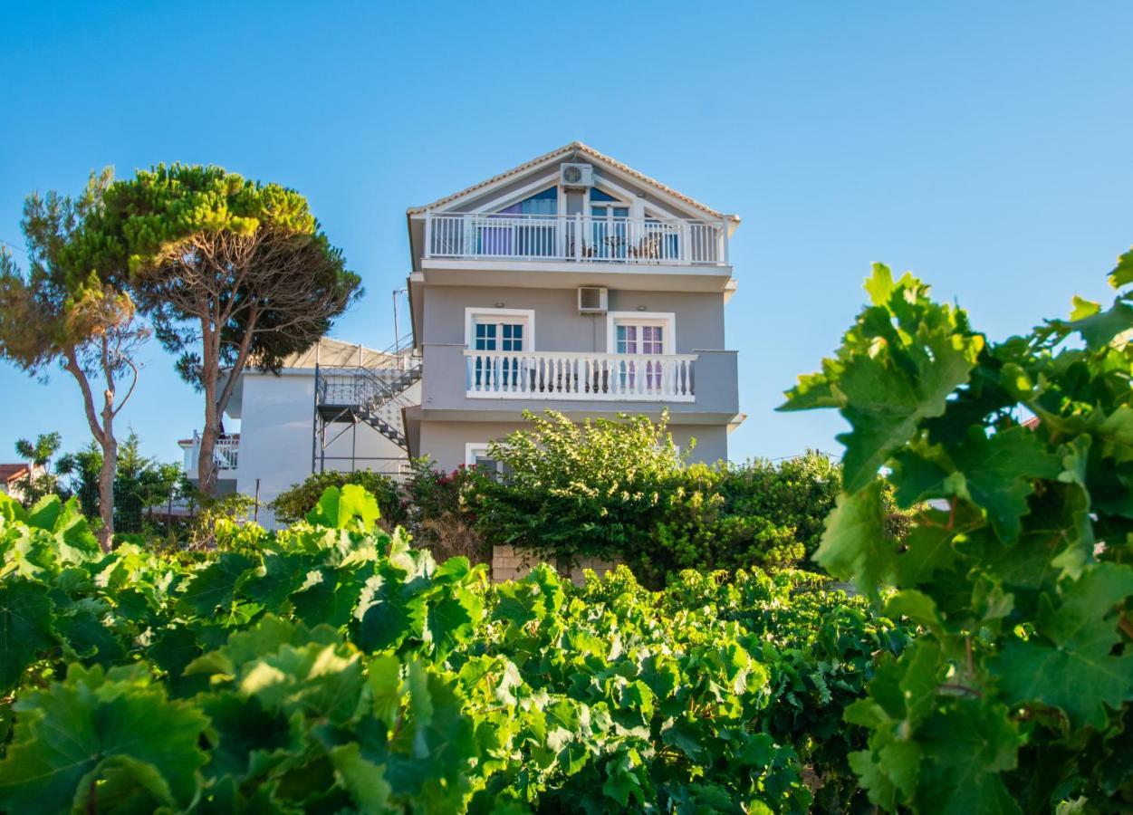 Bellezza Del Mare Apartment Amoudi Ngoại thất bức ảnh